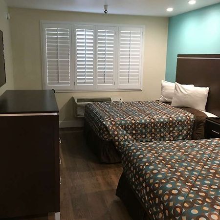Vagabond Inn Executive - Bakersfield Downtowner Szoba fotó