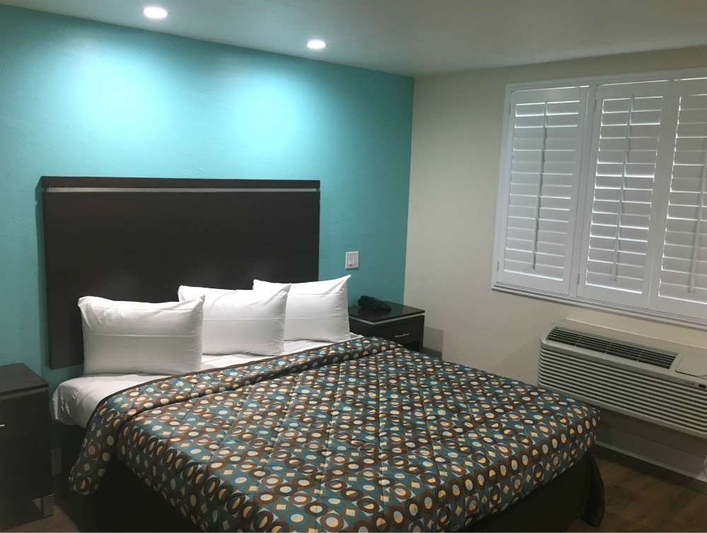 Vagabond Inn Executive - Bakersfield Downtowner Szoba fotó